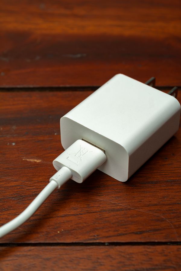 Universal Dual-Port Fast Charger