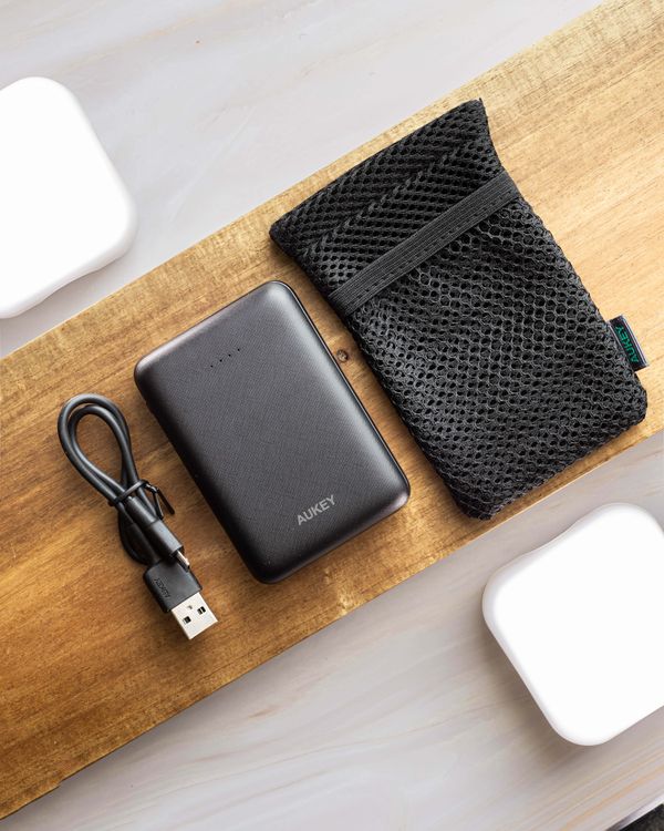 Universal Power Bank with Carry Pouch